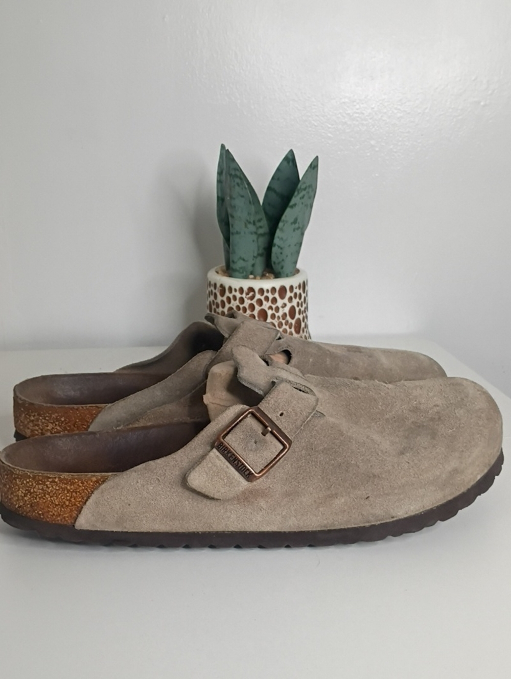 Birkenstock Boston Suede Clogs Size 42 Men's 9–9.5 or a US Women's 11–11.5